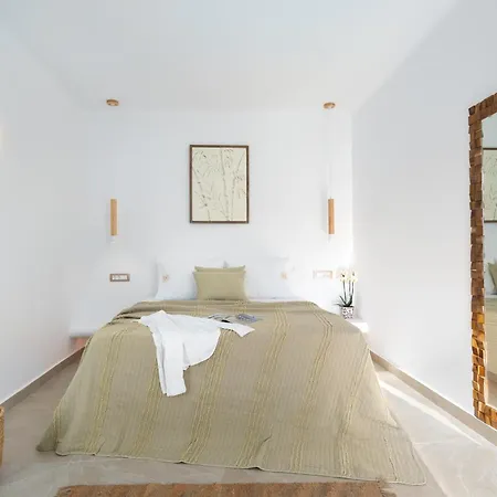 Hotel Electra & *